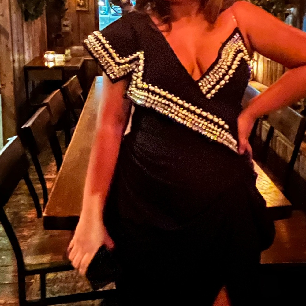 Embellished Black One-Shoulder Bodysuit - Picture 4 of 4